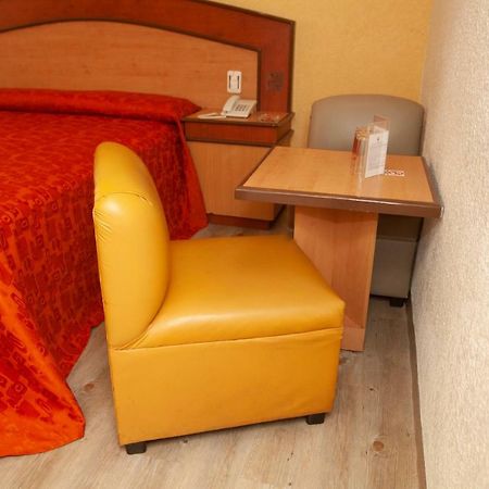 Hotel Tres Colonias - Solo Adultos Mexico City Exteriör bild