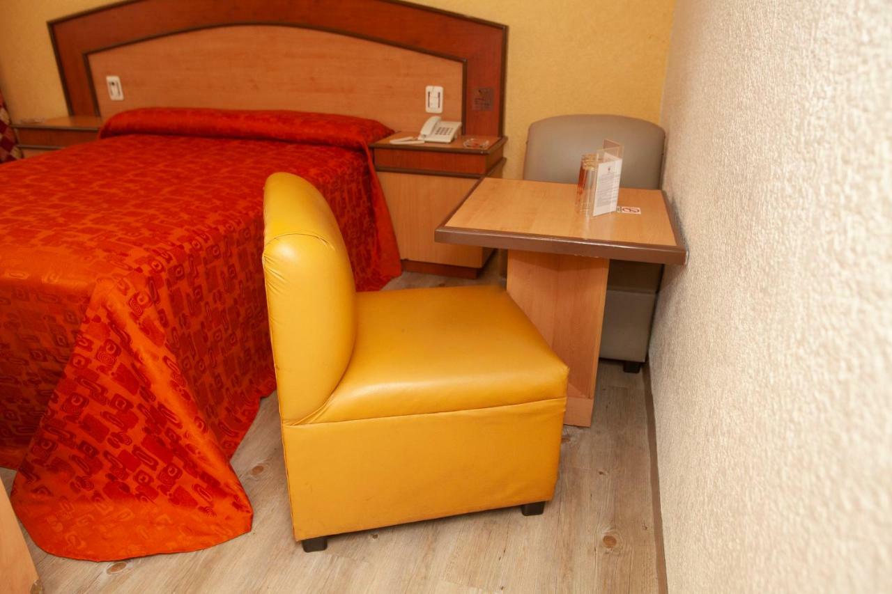 Hotel Tres Colonias - Solo Adultos Mexico City Exteriör bild